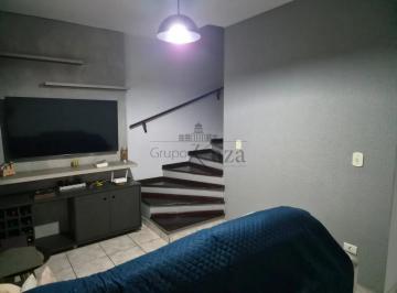 Casa de 2 quartos, Jacareí · Casa de 115 m² com 2 quartos à venda em Jardim Califórnia