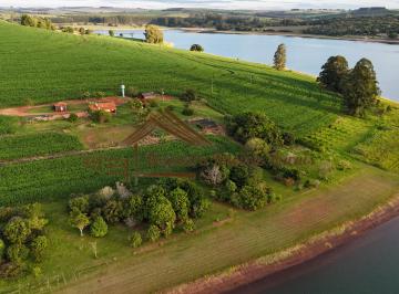 Rural , Avaré · Sitio com 10 alqueires, margem com a represa Jurumirim, na região de Itaí-SP