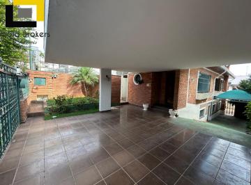 Foto 02 · CASA COM 250 M² 3 DORMITÓRIOS PRÓXIMO À RUA DO RETIRO EM JUNDIAÍ