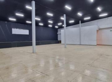 Comercial , Águas Claras · Alugo Galpão às margens do Pistão Sul em Taguatinga p/ Igreja Evangélica