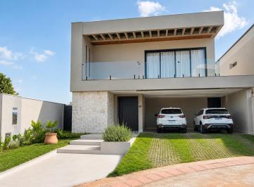 Fachada com garagem coberta · Casa contemporânea no Altos da Mata | 3 suítes | 260 m² | Piscina aquecida + ene