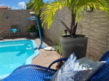 Casa de 3 quartos, Cabedelo · Casa em Camboinha com piscina, área gourmet, área com 149m² sendo 84m² de área construída.