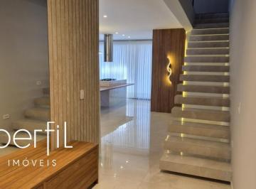 Foto 01 · Casa à venda com 3 suítes no Glória, Joinville-SC - 152,81m², 4 banheiros, 2 vagas de garagem. Confi