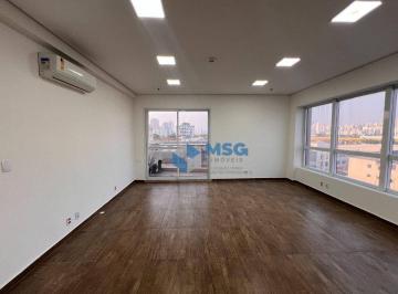 e9192af259ebfb5e976466c903c2296be572ec73 · Sala Comercial de 70m² com 2 Lavabos, 2 Vagas, Amplas Janelas e Excelente Ventilação Natural