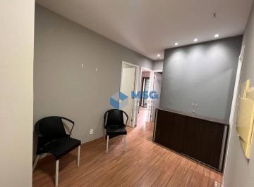 60e35dc5c9111bee9afeefe0029b4f61393cdae4 · Sala Comercial Mobiliada no Porto de Santos: 45m², 4 Ambientes, 1 Vaga | Padrão Cyrela