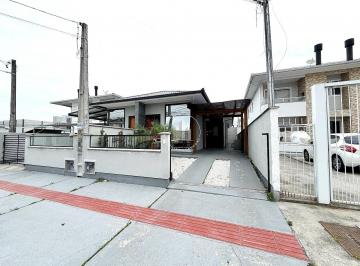 Casa · 70m² · 3 Quartos · 1 Vaga · Casa Geminada 3 Quartos com 1 Suíte e 70m² - Nova Palhoça
