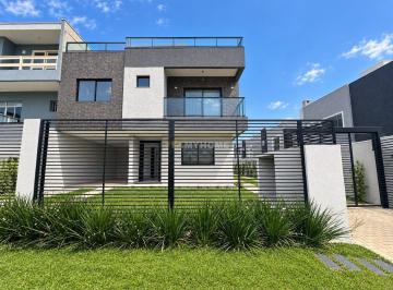 Casa · 155m² · 3 Quartos · 2 Vagas · Sobrado de condomínio em Santa Felicidade