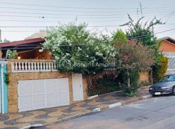 Casa · 179m² · 3 Quartos · 2 Vagas · Casa à venda próxima à Lagoa do Taquaral em Campinas