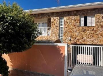 Casa · 195m² · 3 Quartos · 2 Vagas · Sobrado para locação com 3 dormitórios, 3 banheiros e edícula em Barão Geraldo.