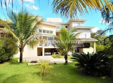 Casa · 514m² · 5 Quartos · 3 Vagas · "Casa Elegante e Aconchegante em Condomínio com Lazer Completo"