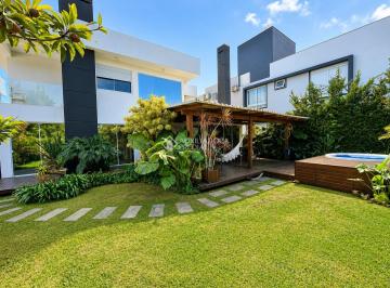 Casa · 280m² · 4 Quartos · 2 Vagas · Casa  à venda em Jurerêre