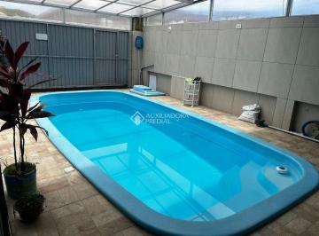 Casa · 300m² · 6 Quartos · Casa/Hostel Completo - à VENDA - no Rio Vermelho