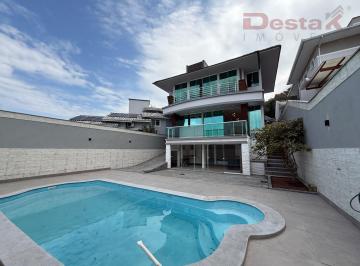 Casa · 253m² · 3 Quartos · 4 Vagas · Casa no bairro Pedra Branca  -  Palhoça