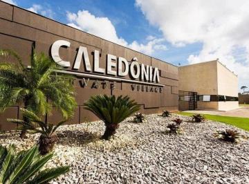 Casa de 4 quartos, Camboriú · Casa de 375 m² com 4 quartos e 3suites à venda no Caledonia em Camboriu