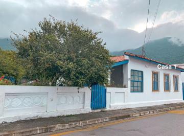 Casa de 3 quartos, São Sebastião · Casa térrea com 200m² de frente para praia da Olaria em São Francisco em São Sebastião