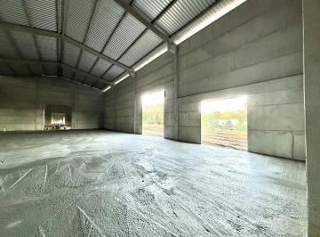 Comercial · 600m² · 1 Quarto · 5 Vagas · Galpão com 600 m2 disponível para locação em região industrial na cidade de Inda
