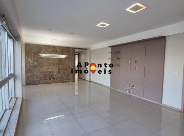 Apartamento · 141m² · 4 Quartos · 2 Vagas · Apartamento em andar alto com 2 suítes e 2 semi-suítes em ponto privilegiado de