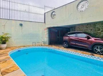 Casa · 220m² · 3 Quartos · 1 Vaga · Sobrado com 3 dormitórios e piscina na Vila Invernada