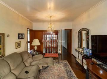 Casa · 225m² · 3 Quartos · 5 Vagas · Sobrado com 3 dormitórios, 6 vagas e quintal na Mooca