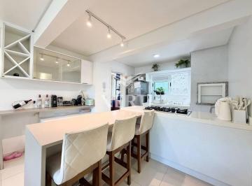 Cozinha + Jantar · Apto com 3 quartos sendo 1 suíte totalmente mobiliado + 2 vagas individuais