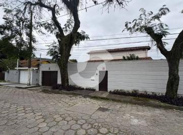 5a34fe625535cada9f88119db241d5f42cd00cb0 · Casa com 4 dormitórios à venda, 236 m² por R$ 966.000,00 - Serra Grande - Niterói/RJ