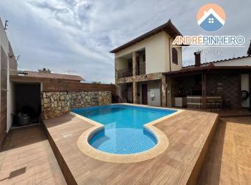 Casa · 204m² · 4 Quartos · 3 Vagas · Casa à Venda – 204m², 4 Quartos, Suíte com Hidromassagem, Piscina e Sauna