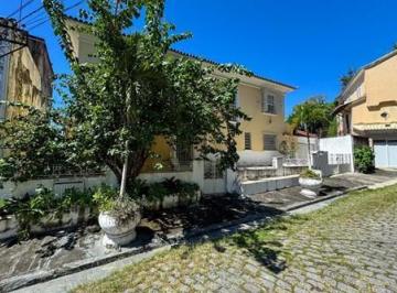022c3dd0-43fb-4153-8004-0ada17ec185f · Casa para venda em Santa Teresa com 8 quartos, sendo 2 suítes, 450m²