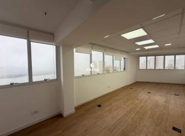 Comercial · 42m² · 1 Vaga · Conjunto Comercial/sala para aluguel no Ponta da Praia em Santos.