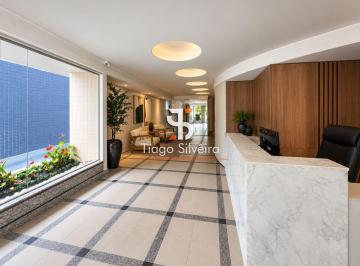 Apartamento · 158m² · 4 Quartos · 2 Vagas · Cobertura Triplex com 4 Suítes à Venda no Centro de Florianópolis