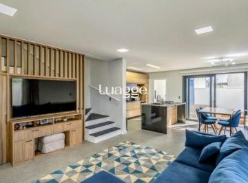 Casa · 203m² · 3 Quartos · 2 Vagas · Casa com piscina aquecida, no Condominio Pateo Verde, com 3 suites, e pátio.