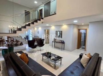 7bc666042aee25615c5f38da01611af5f969e579 · Casa com 3 suítes à venda, com 365 m² - Gávea - Uberlândia/MG