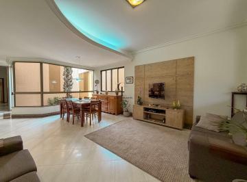 Casa · 226m² · 4 Quartos · 2 Vagas · Casa Linear em Itapoã, Belo Horizonte/MG