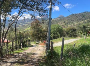 Rural · 8400m² · 2 Quartos · 10 Vagas · Chácara em São Bento do Sapucaí