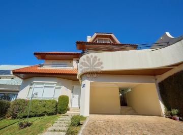 Casa · 330m² · 4 Quartos · 4 Vagas · Casa Ampla com 4 Quartos e 2 Suíte