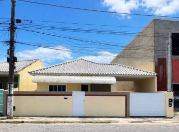 6b0d7ba39a8fd085946c463d32cd456fa3c11b65 · Casa com 3 dormitórios
