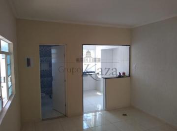 Casa · 860m² · 2 Quartos · Excelente imóvel para investidores