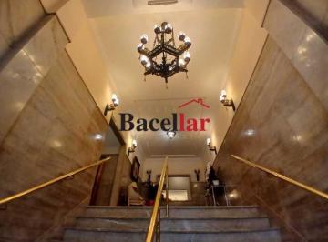Apartamento · 105m² · 2 Quartos · Apartamento :  / Residencial / Copacabana