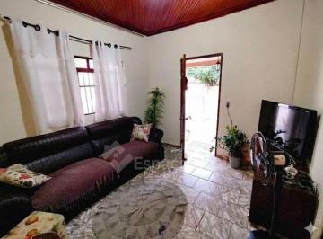 Casa · 100m² · 3 Quartos · 2 Vagas · Casa à venda com excelente aproveitamento de espaço e ambientes amplos