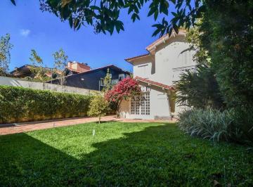 yyiusnc2ogflmjhlytbhm2i3_md · Casa no Jardim Europa - jardim, edícula e 2 dormitórios.