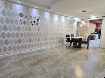 Casa · 82m² · 3 Quartos · 2 Vagas · Sobrado em Jardim Petrópolis, Cotia/SP de 82m² 3 quartos à venda por R$ 580.000,00