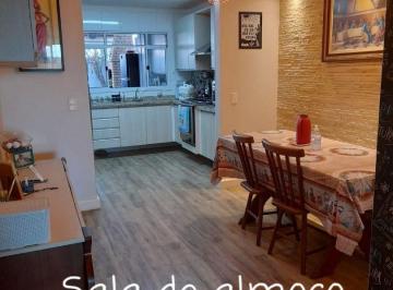 Casa · 156m² · 3 Quartos · 3 Vagas · Sobrado em Vila Junqueira, Santo André/SP de 156m² 3 quartos à venda por R$ 850.000,00
