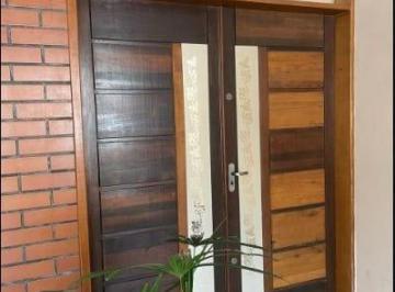 Casa · 232m² · 3 Quartos · 2 Vagas · Casa em Conceição, Diadema/SP de 232m² 3 quartos à venda por R$ 850.000,00