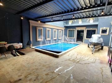 Casa · 108m² · 3 Quartos · 3 Vagas · Casa à venda com 3 suites, piscina aquecida e área gourmet Jardim Santa Marta