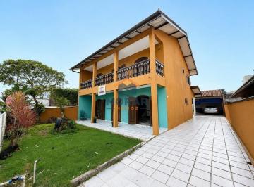 Casa · 720m² · 5 Quartos · 4 Vagas · Sobrado com 720m² de terreno em Praia de Leste