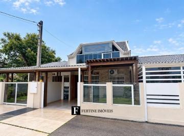Casa · 130m² · 5 Quartos · 1 Vaga · Sobrado com 5 quartos proximo do mar