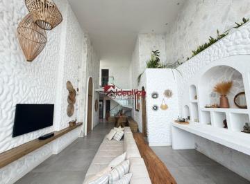 Apartamento · 210m² · 4 Quartos · Apartamento à venda - em Enseada Azul