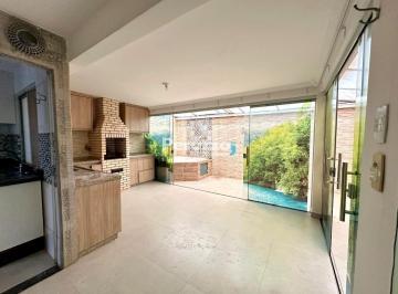 Casa · 68m² · 3 Quartos · 2 Vagas · QC 08 Jardins Mangueiral | Casa de 3 Quartos sendo 1 Suíte | Planejados | Área Gourmet R$ 4.800,00