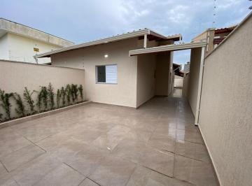 Casa de 2 quartos, Itanhaém · Casa no lado praia, com 2 quartos, piscina e área gourmet. Localizada em Itanhaém.
