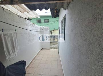 Casa · 63m² · 2 Quartos · Terreno com 2 casas