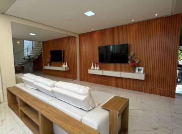 Casa de 4 quartos, Niterói · Casa em Niterói 4 Quartos 5 Banheiros 4 Vagas